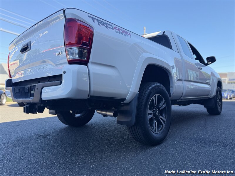 2016 Toyota Tacoma TRD Sport - Photo 11