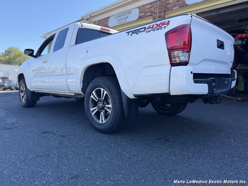2016 Toyota Tacoma TRD Sport - Photo 10
