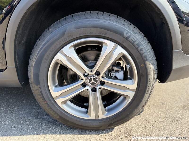 2022 Mercedes-Benz GLC GLC300 - Photo 17