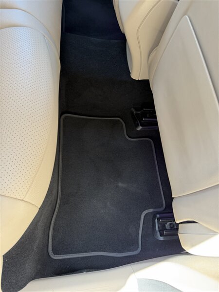 2022 Mercedes-Benz GLC GLC300 - Photo 51