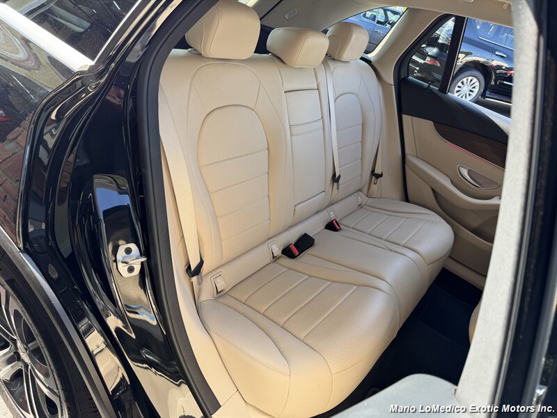 2022 Mercedes-Benz GLC GLC300 - Photo 55