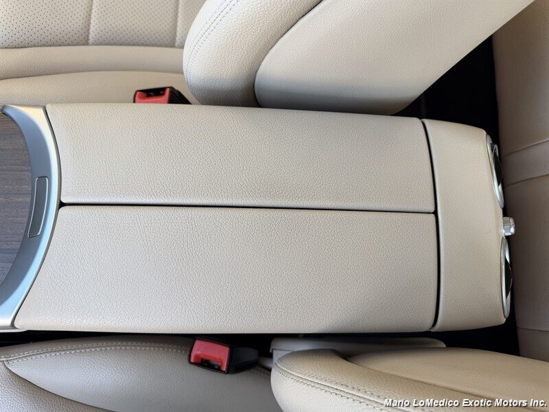 2022 Mercedes-Benz GLC GLC300 - Photo 40