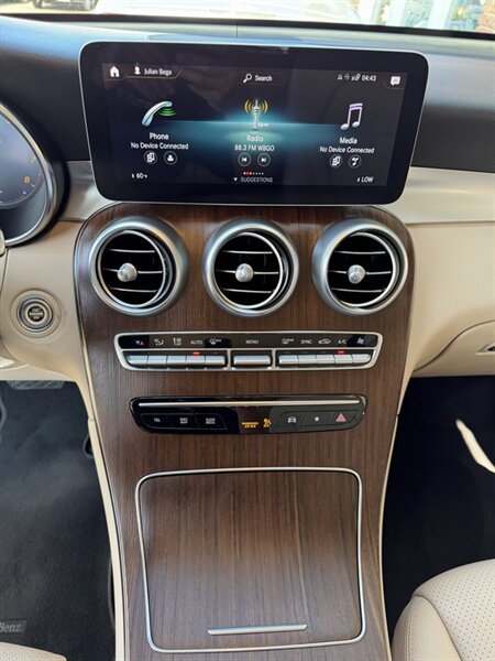 2022 Mercedes-Benz GLC GLC300 - Photo 37