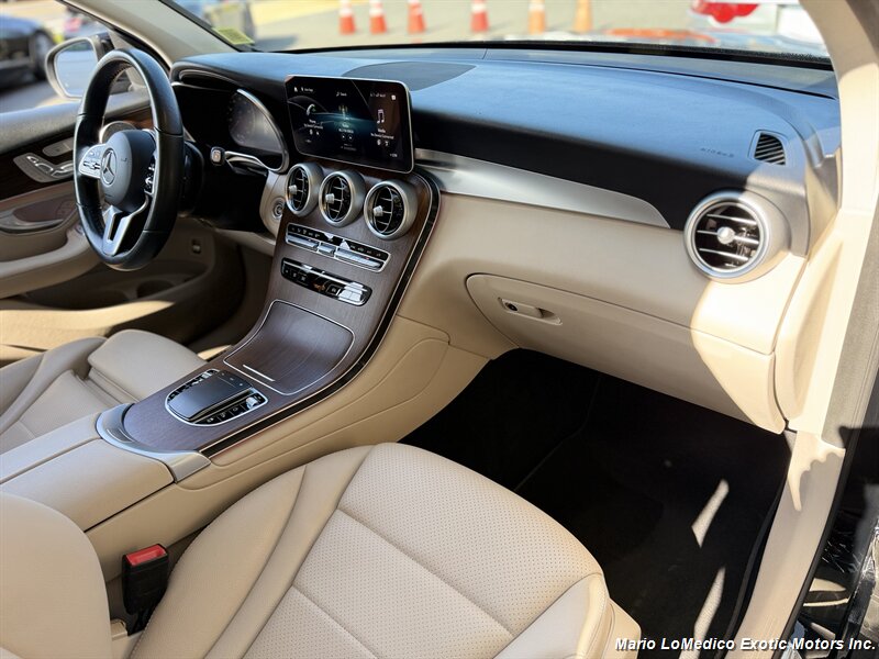 2022 Mercedes-Benz GLC GLC300 - Photo 63