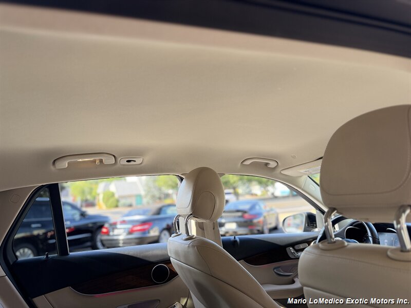 2022 Mercedes-Benz GLC GLC300 - Photo 64